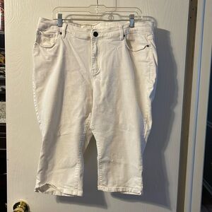 Lane Bryant Capri pants